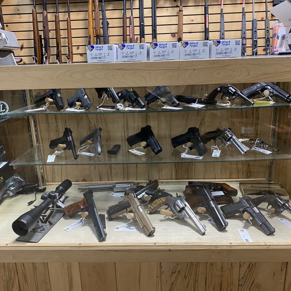 handgun display case retail store