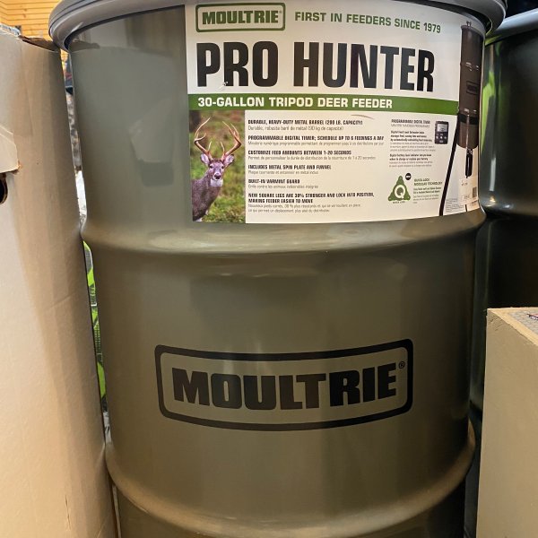 moultrie pro hunter tripod feeder